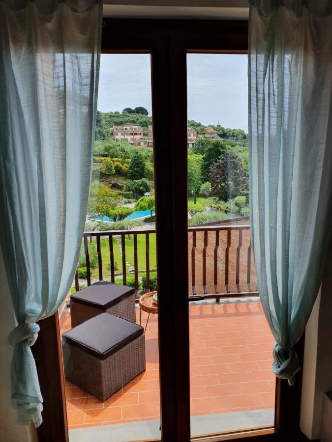 La Casa Del Pittore Anna House Леричи Экстерьер фото